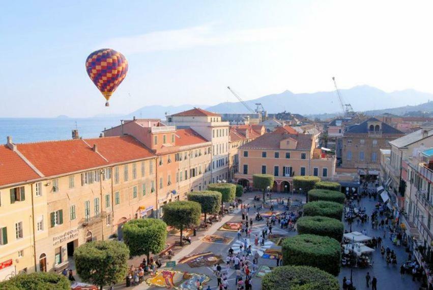 Ferienwohnung Milanomare Pietra Ligure Exterior foto