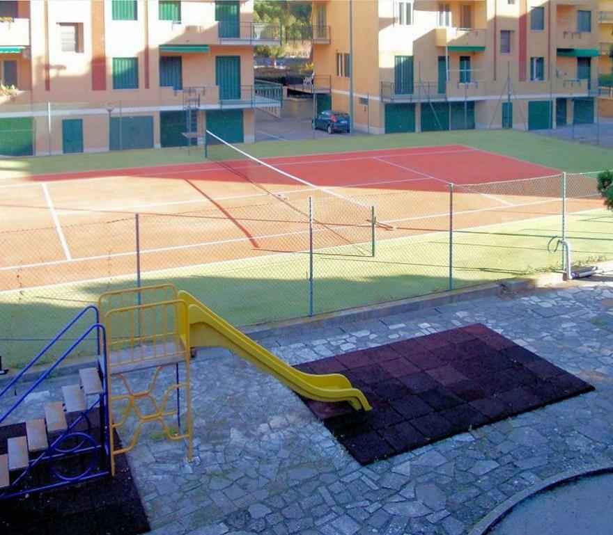 Ferienwohnung Milanomare Pietra Ligure Exterior foto